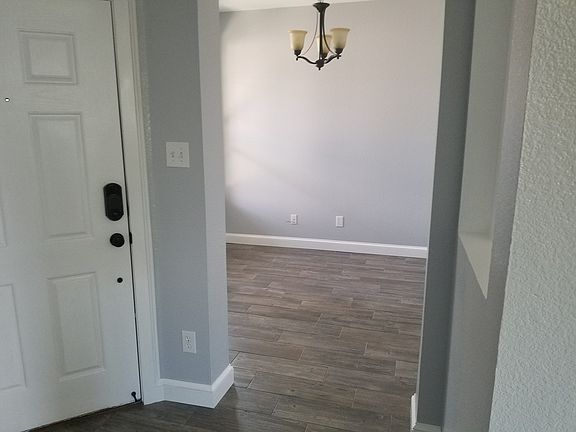 3rd image of 4620 Thistle Creek Ct