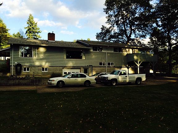 2nd image of 10004 Alaska St S