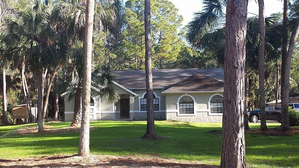 1st image of 2820 Long Lake Dr