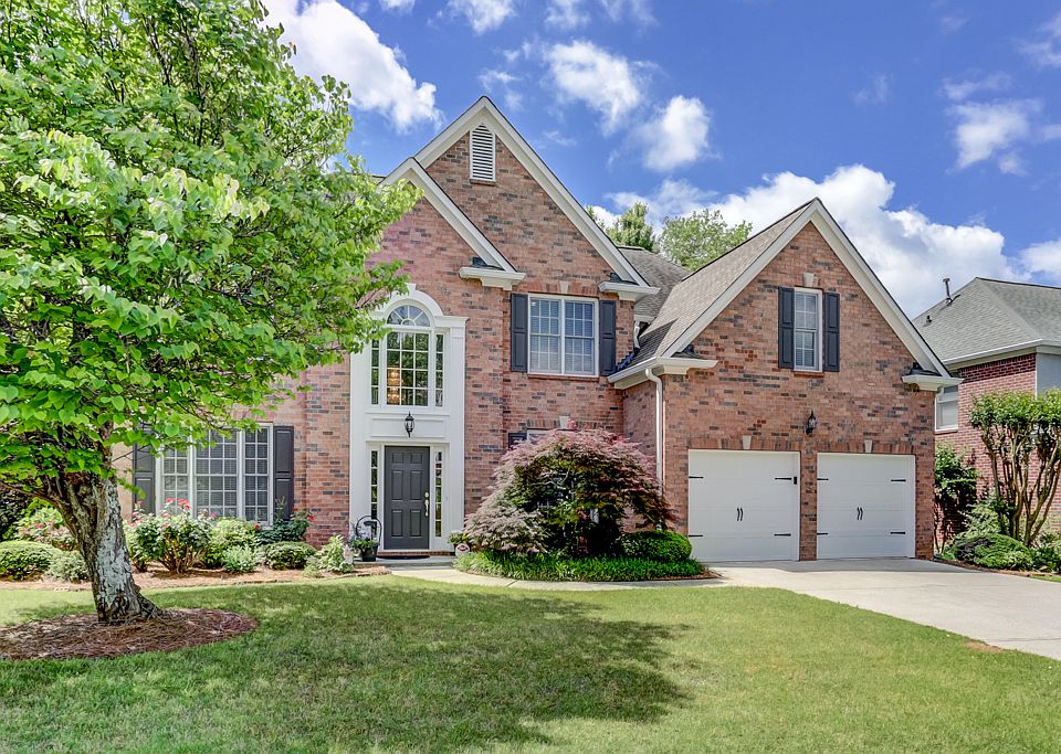 2nd image of 4926 Green Pointe Way NE