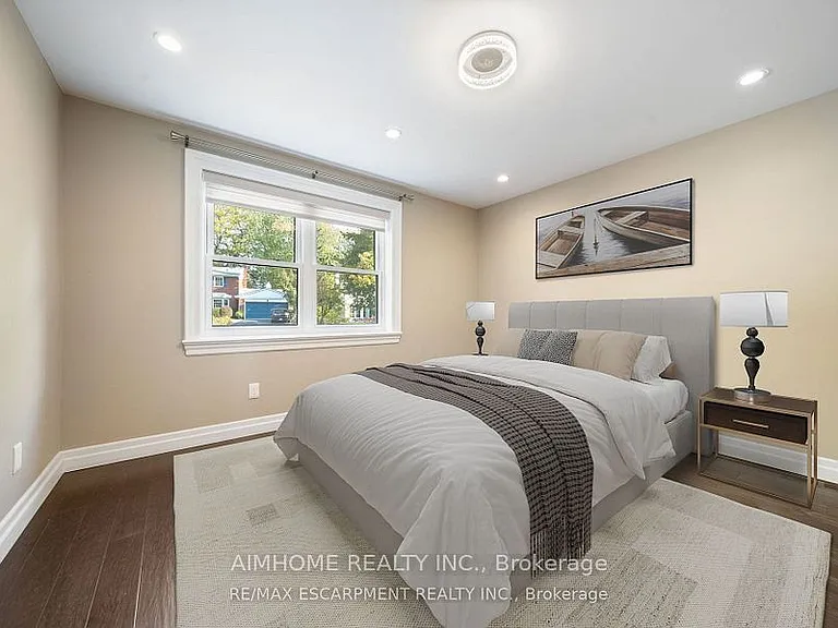 1300 Braeside Dr — Photo 16