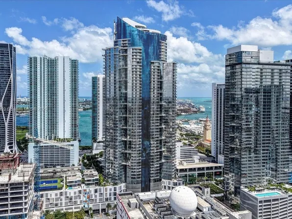 851 NE 1st Ave APT 4011, Miami, FL 33132