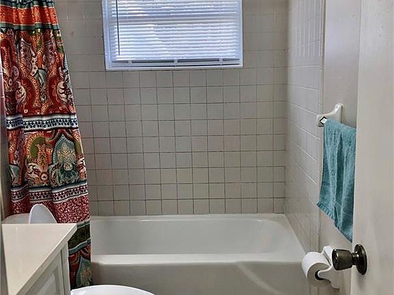 2nd image of 316 30th Ave