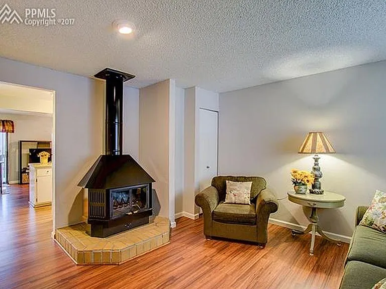 5517 Mansfield Ct — Photo 27