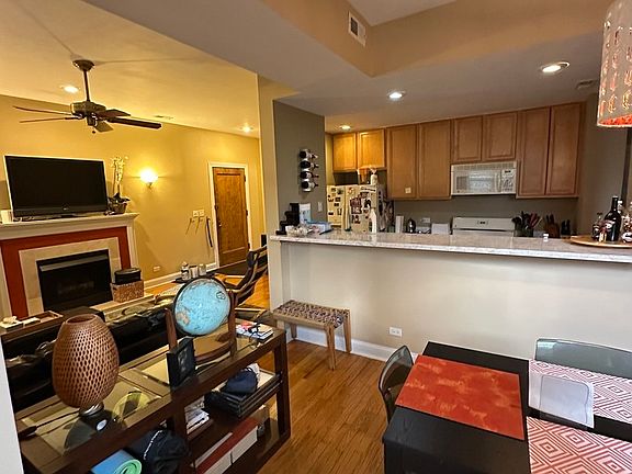3rd image of 1506 W Birchwood Ave #2