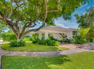 5801 N Bay Rd, Miami Beach, FL 33140