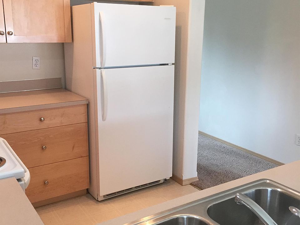 1st image of 1225 N Oak Harbor St APT M2