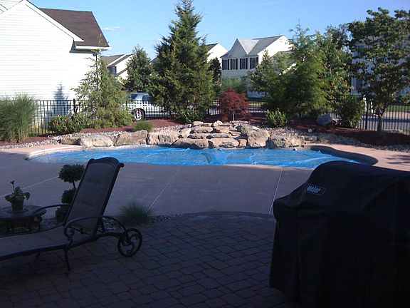 2nd image of 4884 Waterford Dr