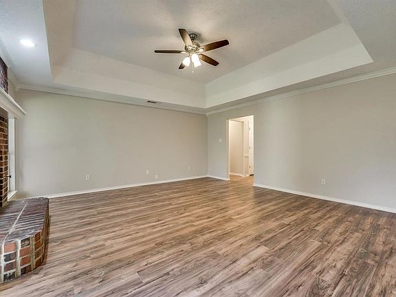 4th image of 1116 Springwood Dr