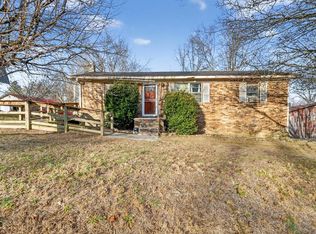 144 Island Loop Rd, Red Boiling Springs, TN 37150
