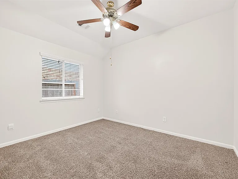 94 S Regan Mead Cir — Photo 40