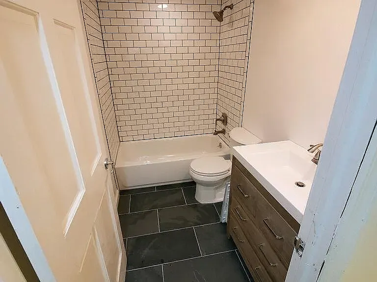 41 1st St #1 — Photo 10