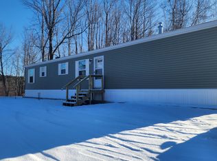 905 Swan Lake Ave, Belfast, ME 04915