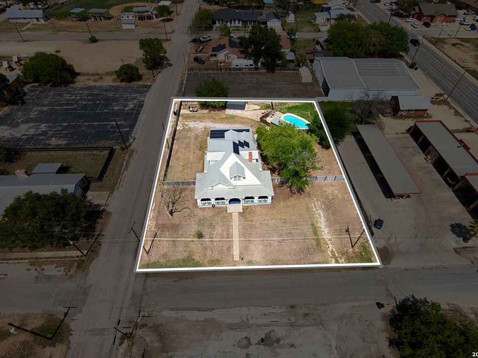 1st image of 110 W BENTON AVE