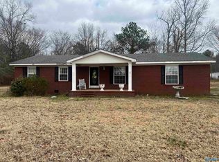 3190 County Line Rd, Leighton, AL 35646