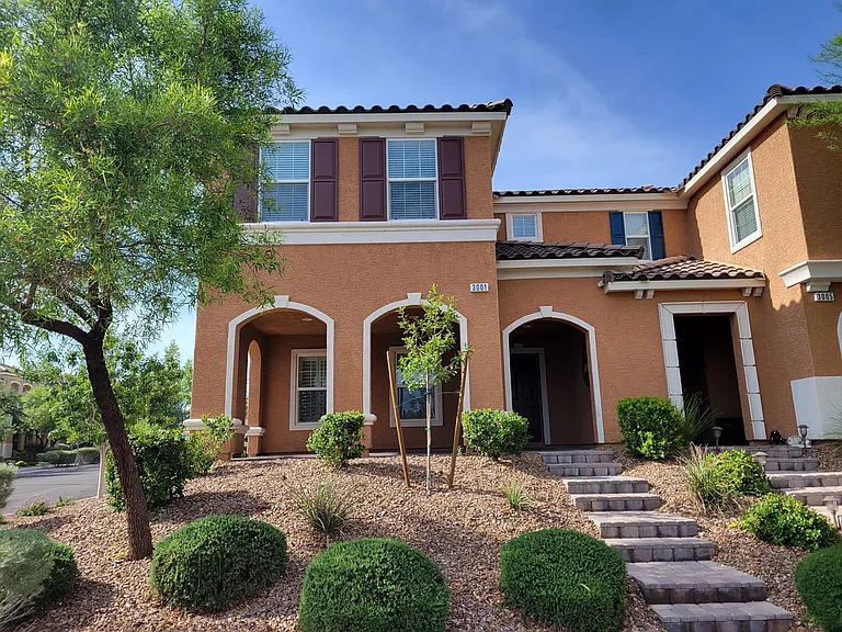 3001 Camino Sereno Ave #1 — Photo 1