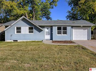 6056 Camden Ave, Omaha, NE 68104