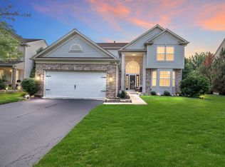 1969 Bayfield Dr, Aurora, IL 60503