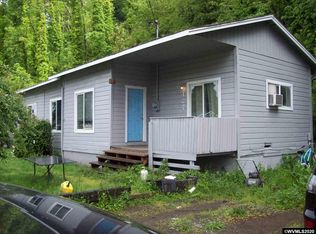 127 NW Santiam Blvd, Mill City, OR 97360
