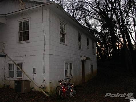 4th image of 318 S Old Sevierville Pike