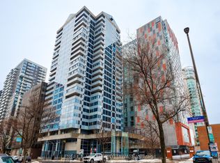 160 George St #2404, Ottawa, ON K1N 9M2