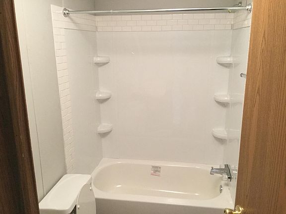 5th image of 12874 Lake Dr