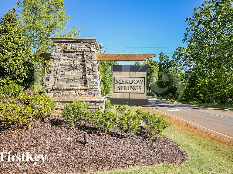 423 Stonefence Dr — Photo 17