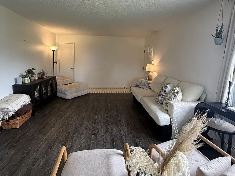 1458 NE 70th Ave #3 — Photo 3