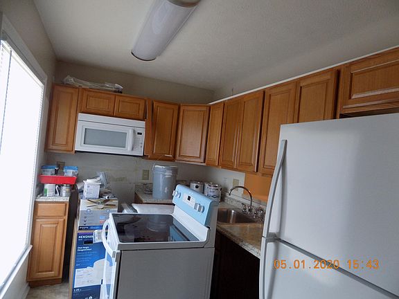 Kitchen..New cabinets, countertops and appliances installed 2020.