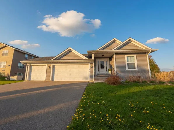 1190 Landings Ln, Watertown, MN 55388