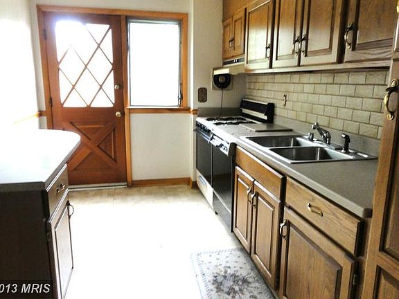 4th image of 1011 Cayer Dr