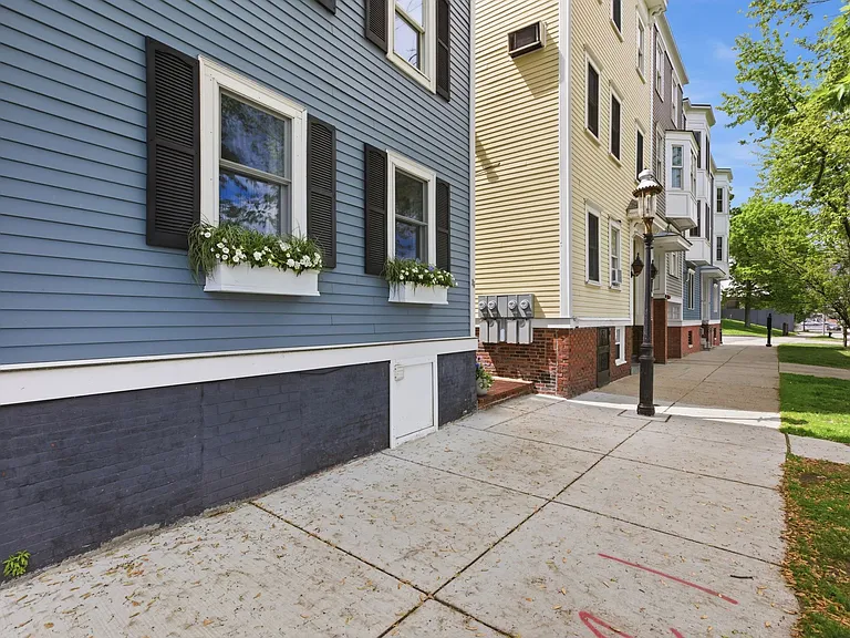 36 Austin St #2 — Photo 29