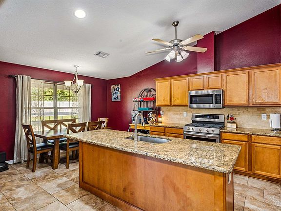 3rd image of 6398 Cattle Dr