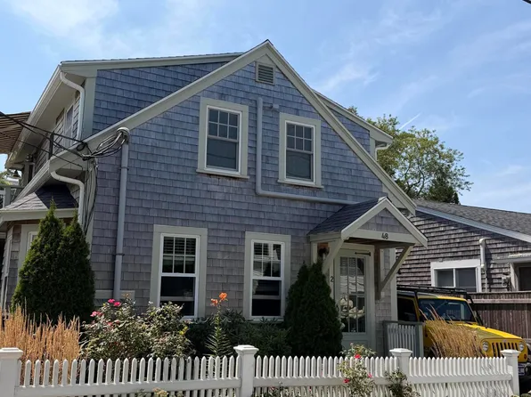 48 Pleasant Street APT 2, Provincetown, MA 02657