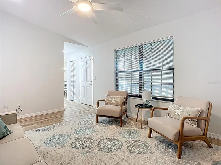 840 Center Ave #520 — Photo 4