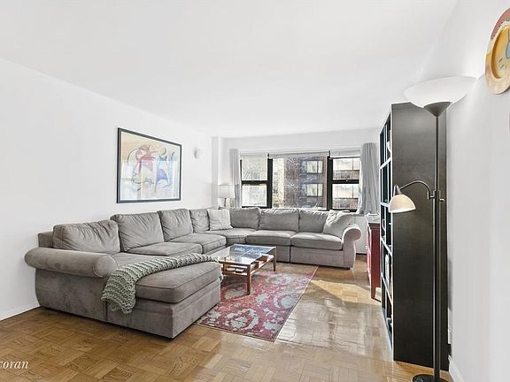 5th image of 335 E 51st St APT 2A