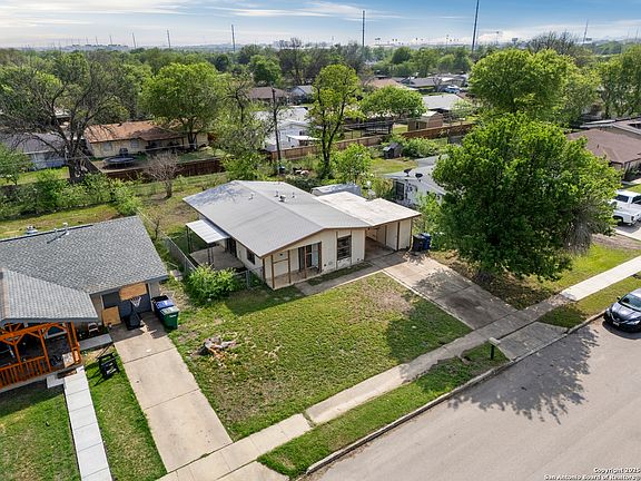 2nd image of 5026 Village Lawn