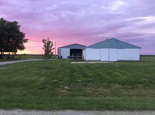 2383 E 1900th Ave, Saint Elmo, IL 62458