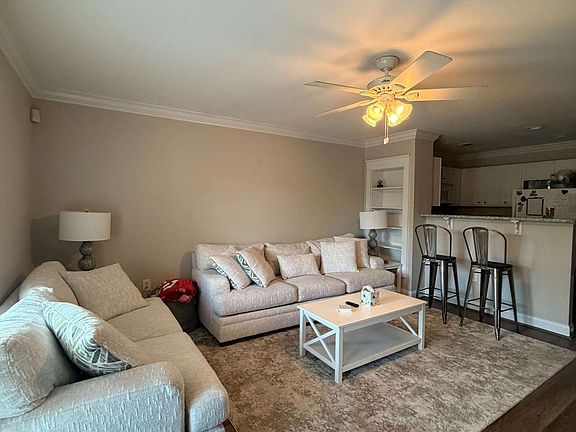 4th image of 1035 Barnett Shoals Rd APT 1122