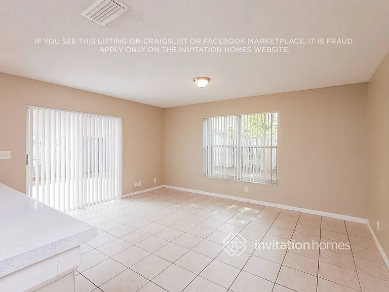 2432 SW 161st Ave — Photo 10