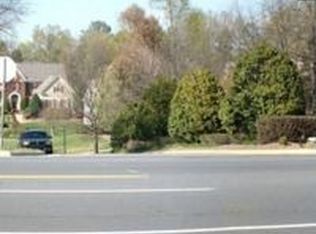 4726 Avonwood Ln, Charlotte, NC 28270