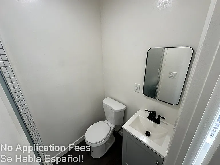 1415 Seward St — Photo 5