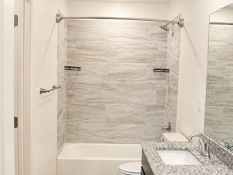 1222 Lehmann Dr #A — Photo 16