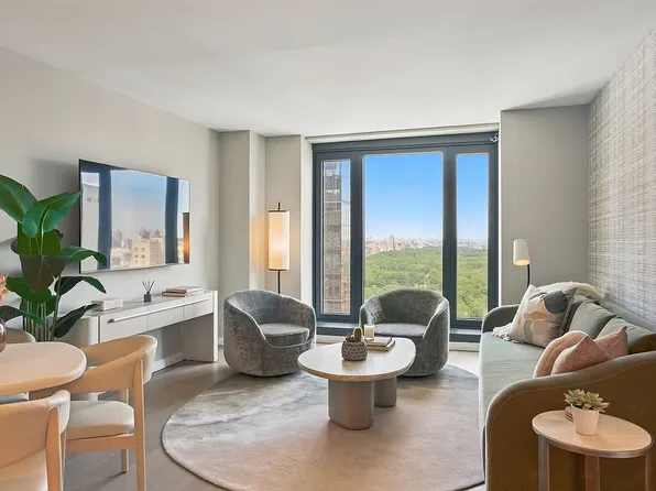 111 W 56th St #37A, New York, NY 10019