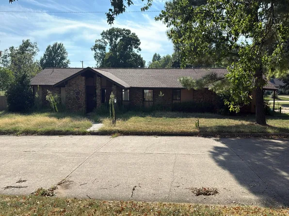 407 W Robb Ave, Muskogee, OK 74401