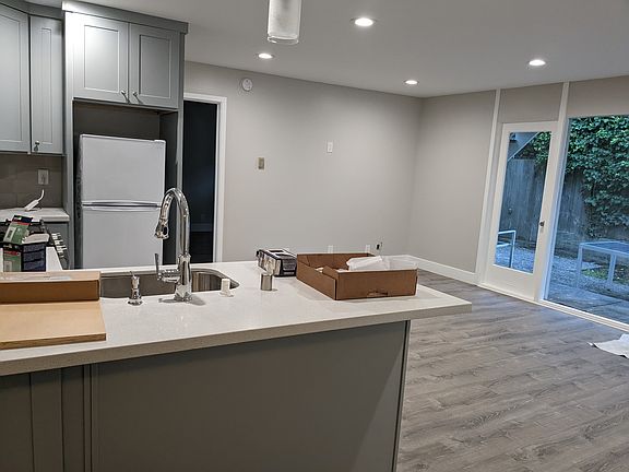 2nd image of 875 Broadway APT 4