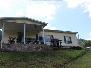 13127 Kanawha Ave, Marmet, WV 25315