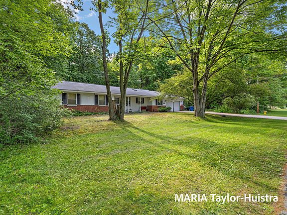 3rd image of 17690 Jordan Ln
