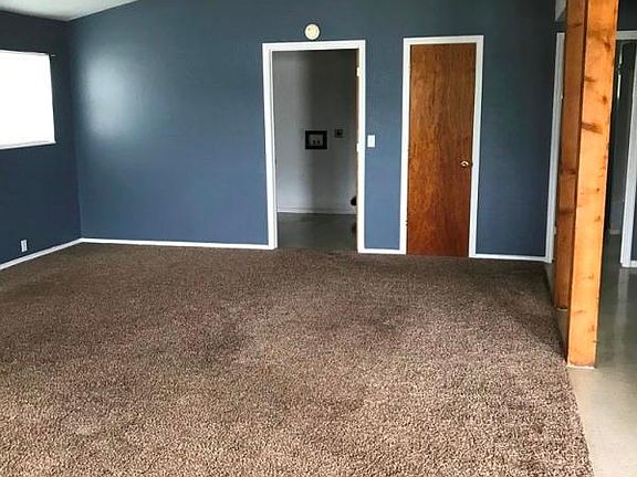 LIVING ROOM LOOKING TO LAUNDRY ROOM
