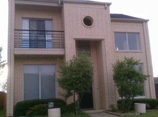 17819 Meadow Grove Ln, Dallas, TX 75287